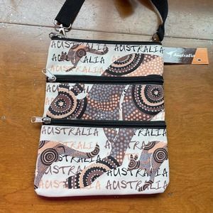 Australia Crossbody Passport Bag Travel Purse 3 Pocket Kangaroos Canvas